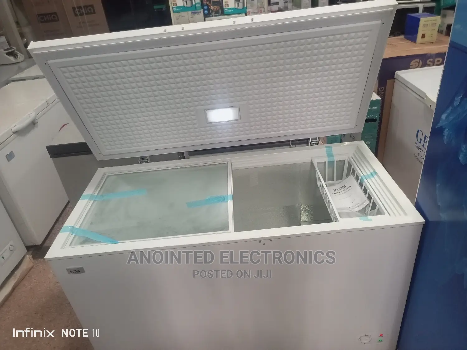Vyom Deep Freezer 400L