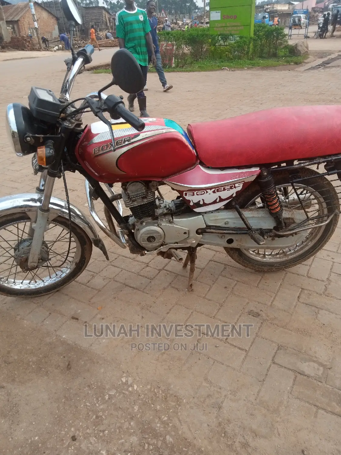 New Bajaj Avenger 180 2018 Pink