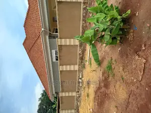 Furnished 4bdrm House in Kira Posh for Sale