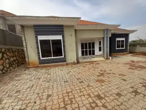Furnished 4bdrm House in Kira for Sale