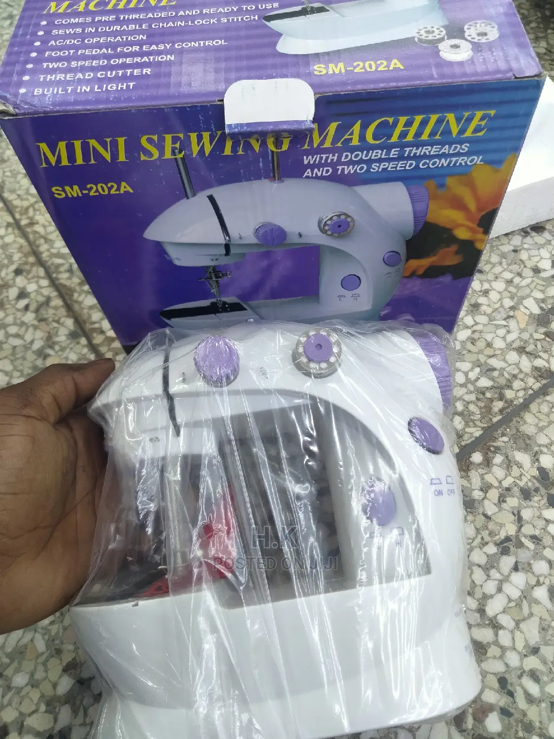 Mini Sewing Machine