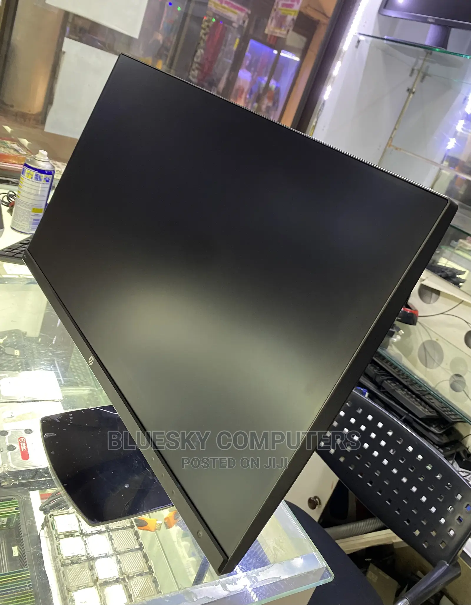 24 Inches IPS Monitor