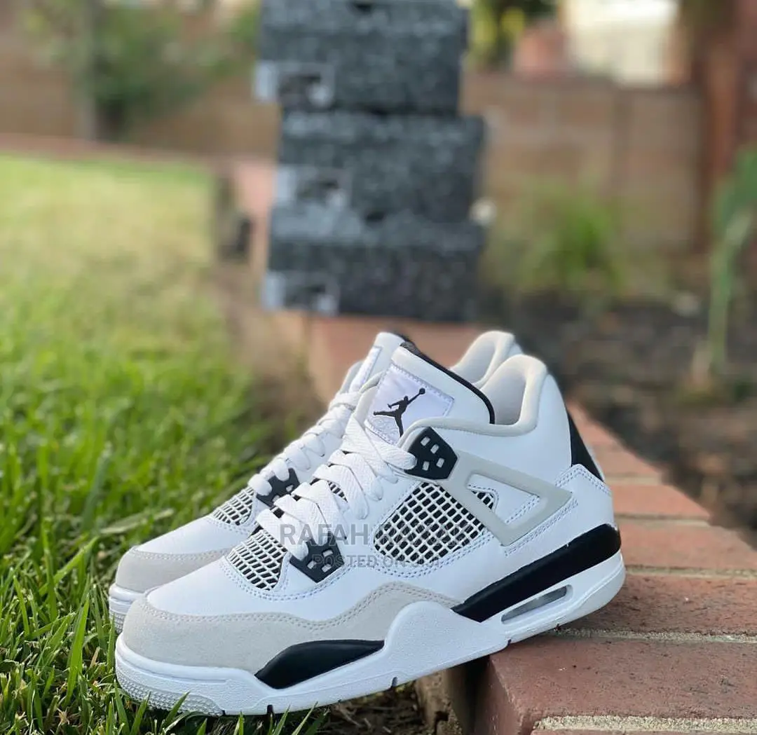 Jordan 4 Retro