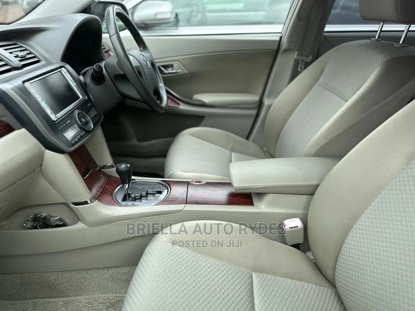 Toyota Premio 2009 White