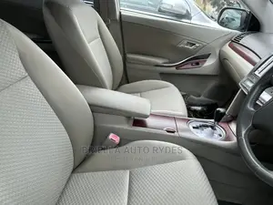 Toyota Premio 2009 White