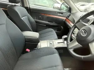 Subaru Legacy 2013 Silver