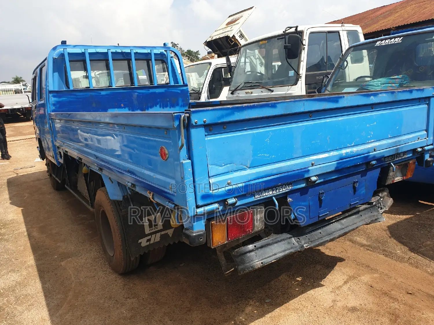 Isuzu Truck Double Cabin
