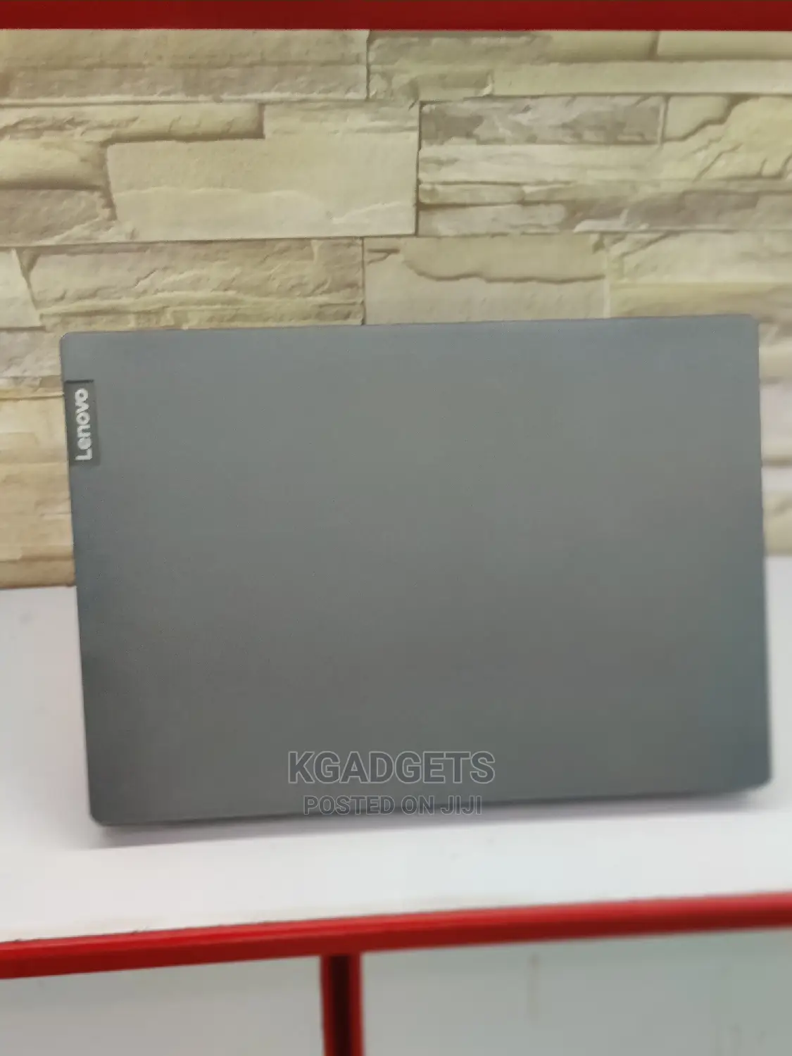 New Laptop Lenovo Ideapad V14 IGL 8GB AMD Ryzen SSD 256GB