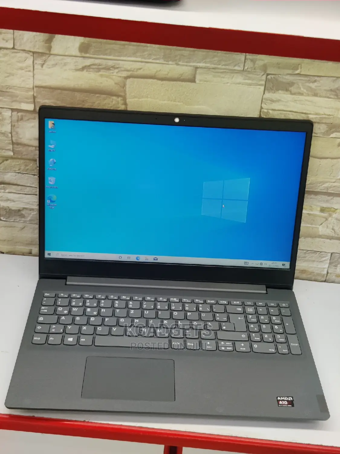 New Laptop Lenovo Ideapad V14 IGL 8GB AMD Ryzen SSD 256GB