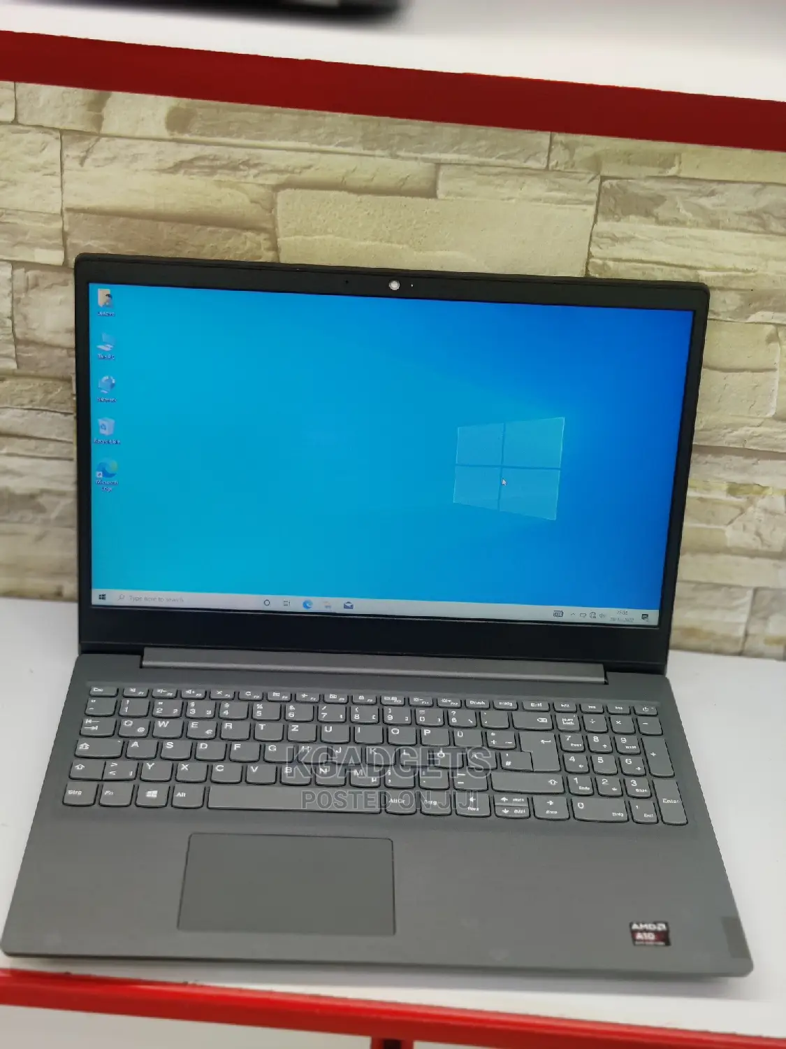 New Laptop Lenovo Ideapad V14 IGL 8GB AMD Ryzen SSD 256GB