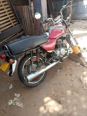 TVS HLX 125 2019 Red