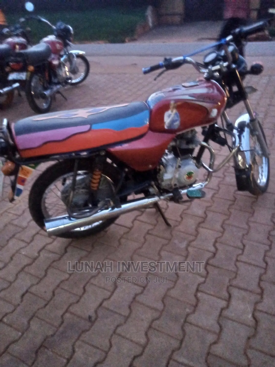 Bajaj Boxer 2022 Purple