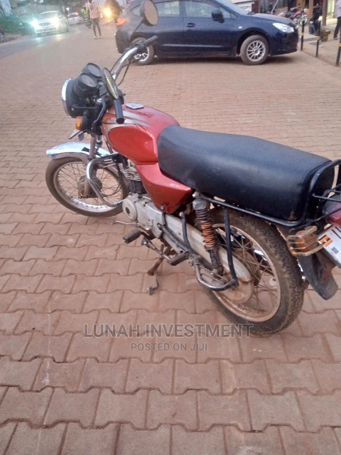 New Bajaj Boxer 2021 Orange