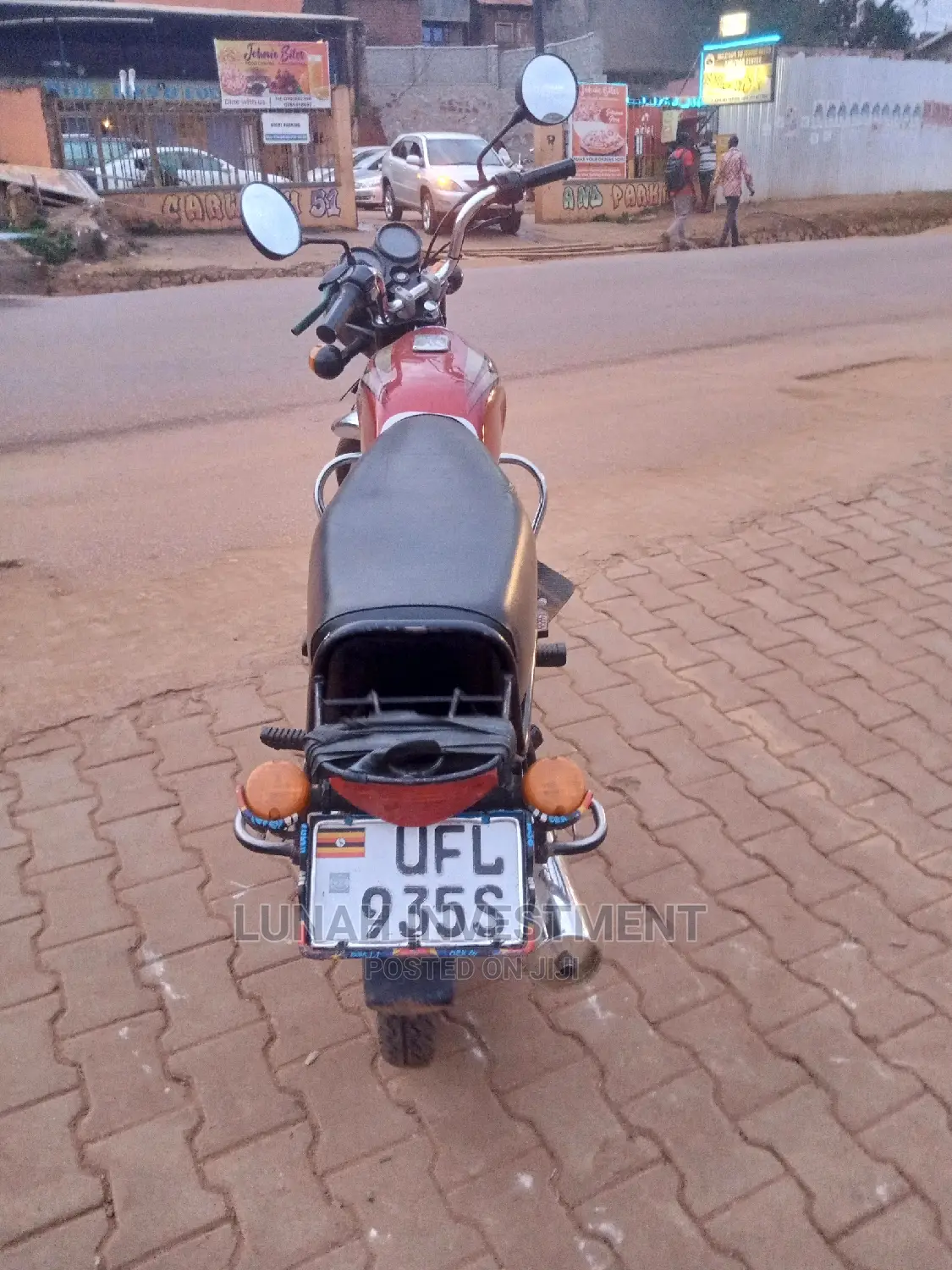 Bajaj RE 2022 Green