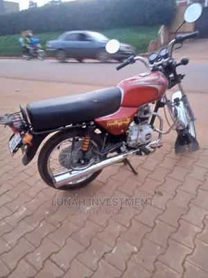 Bajaj RE 2022 Green