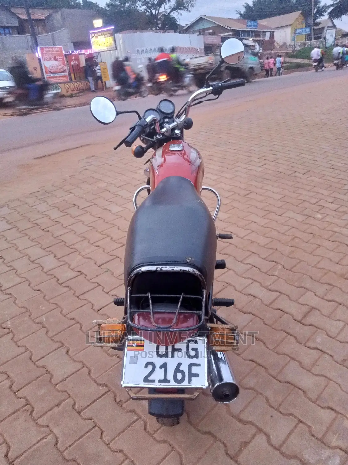 New Bajaj RE 2022 Pink