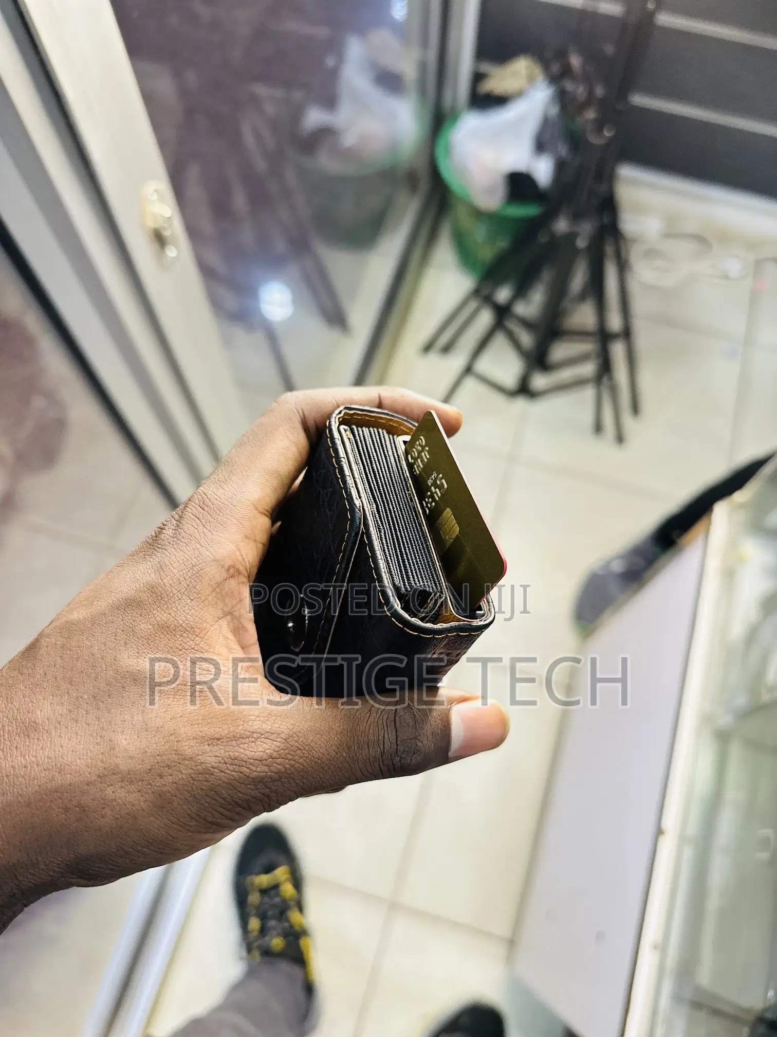 Smart Wallet With Ejectable Card Holder