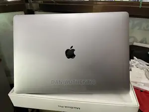 Laptop Apple MacBook Pro 2019 32GB Intel Core I9 SSD 500GB