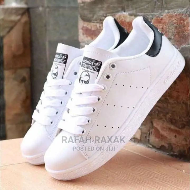 Classic Unisex White Adidas Stan Smith Sneaker