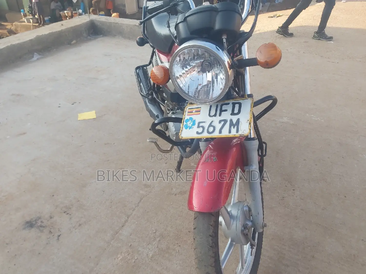 New TVS HLX 125 2020 Red