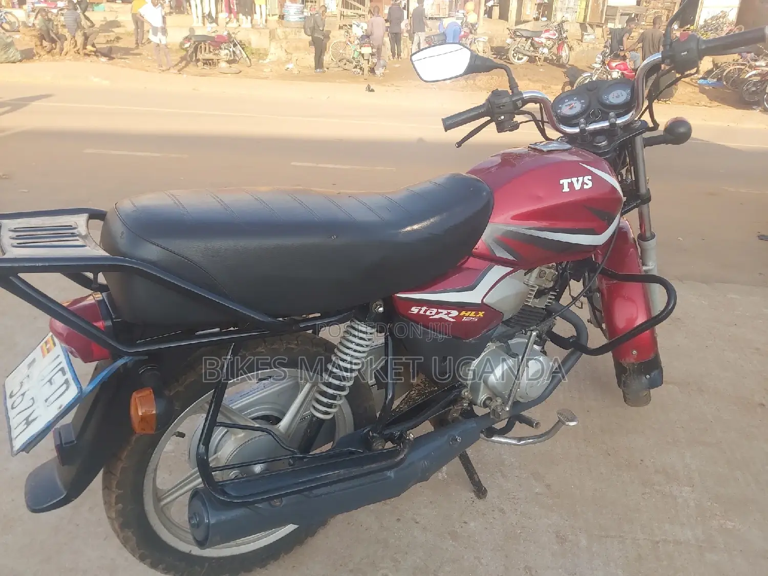 New TVS HLX 125 2020 Red
