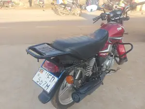New TVS HLX 125 2020 Red