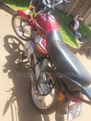 TVS King Cargo 2020 Red