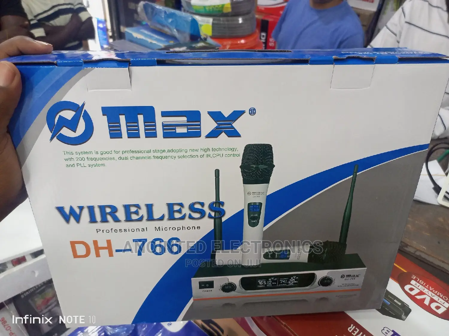 Max Wireless Microphone