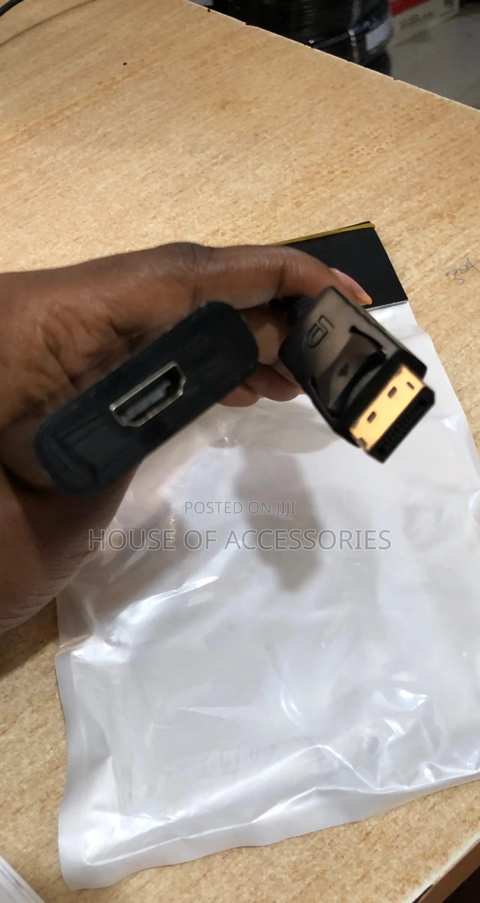 Display Port to Hdmi Converter