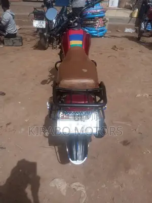 Yamaha Crux 2019 Red