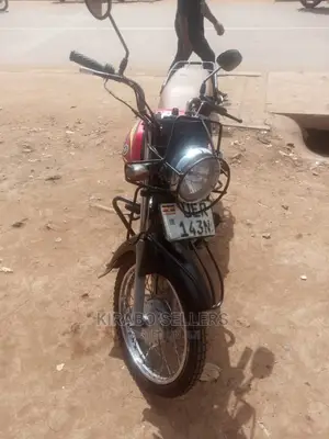 Yamaha Crux 2019 Red