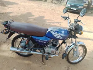 Bajaj Boxer 2017 Blue