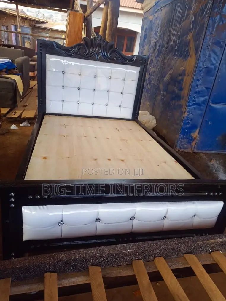 Classy 4*6 Leather Bed