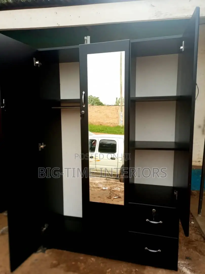 Triple Door Wardrobe 4*6feet Black