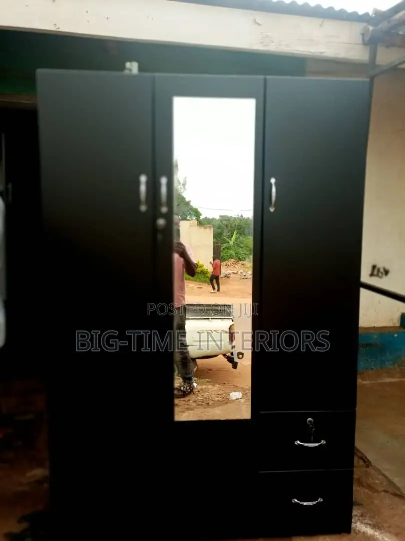 Triple Door Wardrobe 4*6feet Black