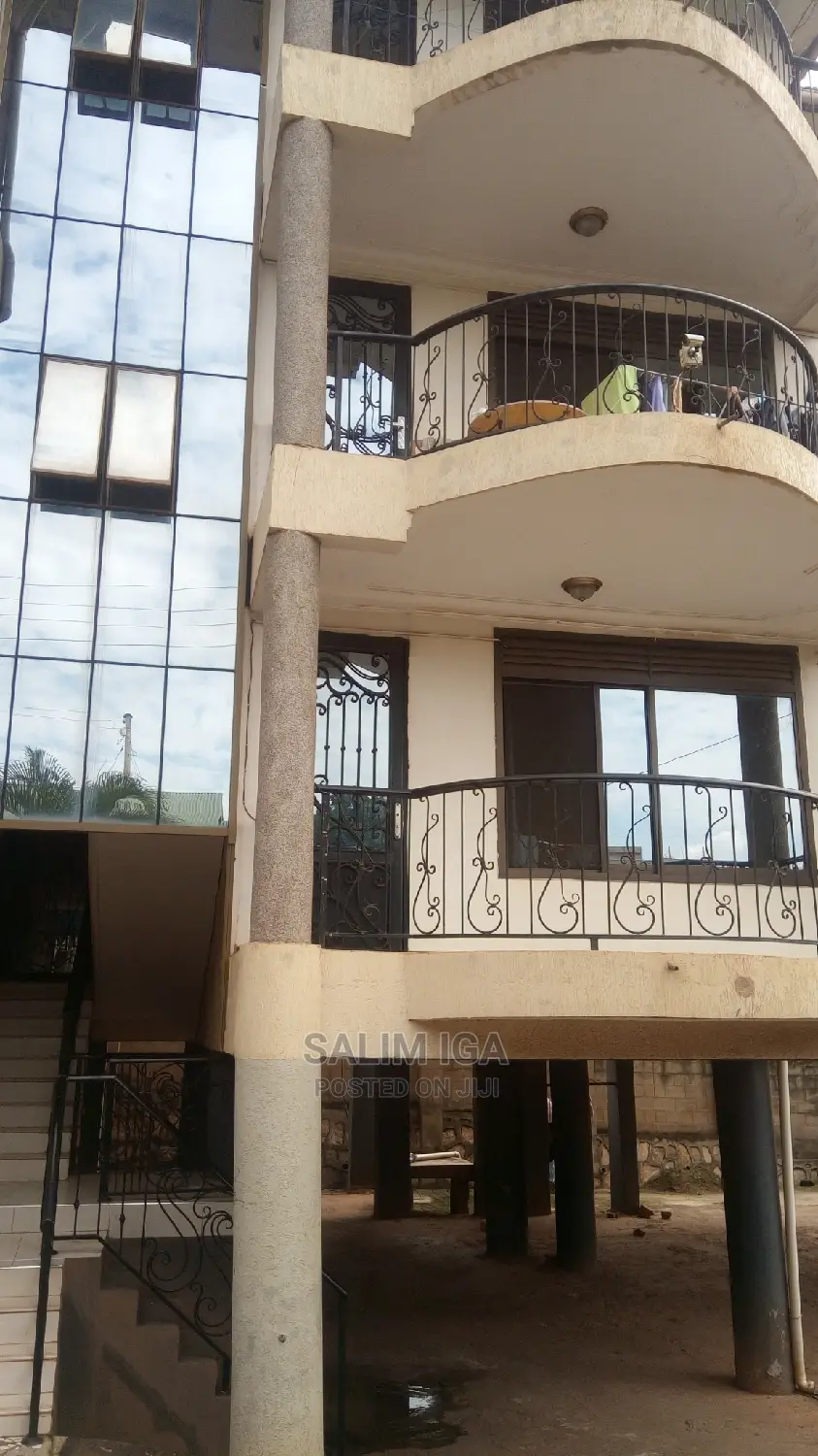 2bdrm Block of Flats in Kololo Property, Central Division for Rent