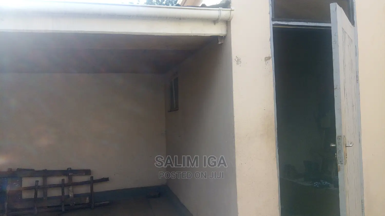 4bdrm Chalet in Kololo Property, Central Division for Rent