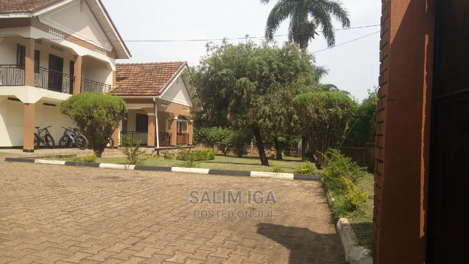 5bdrm Duplex in Kololo Property, Central Division for Rent
