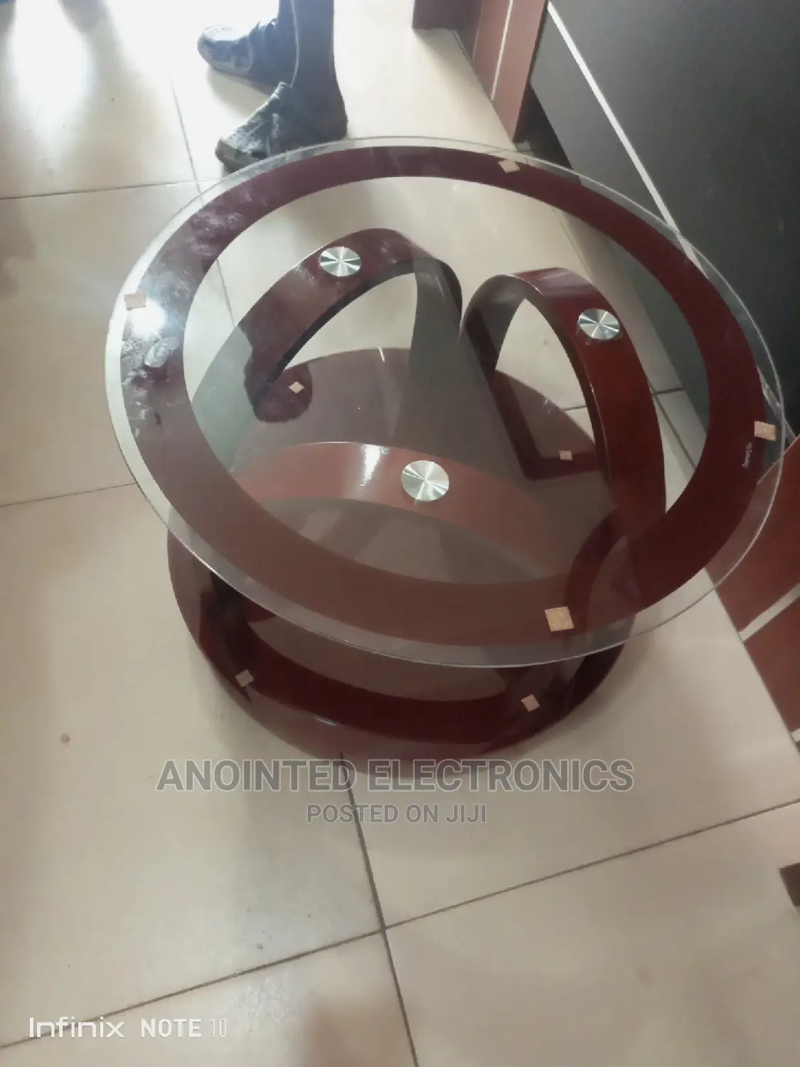 Executive Round Glass Tables