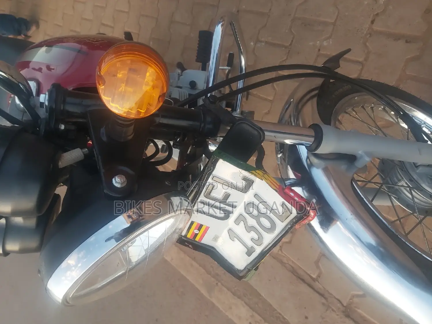 New TVS Apache 180 RTR 2022 Red