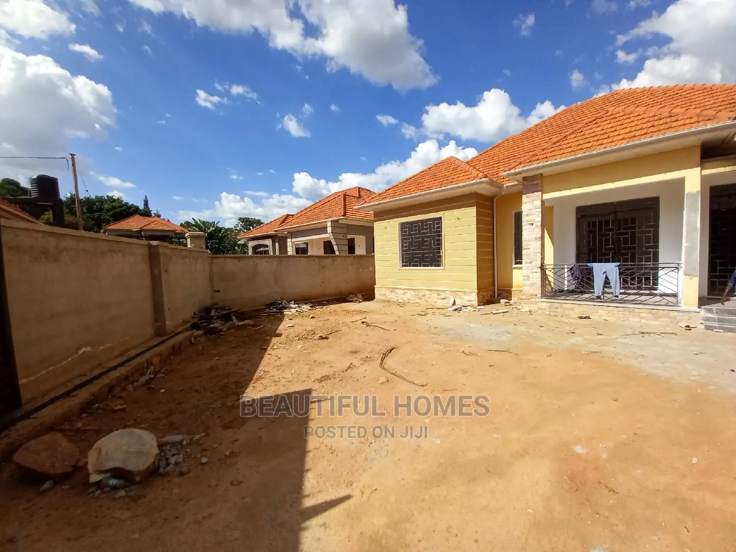 Furnished 4bdrm Bungalow in Kira Mamerito Road for Sale