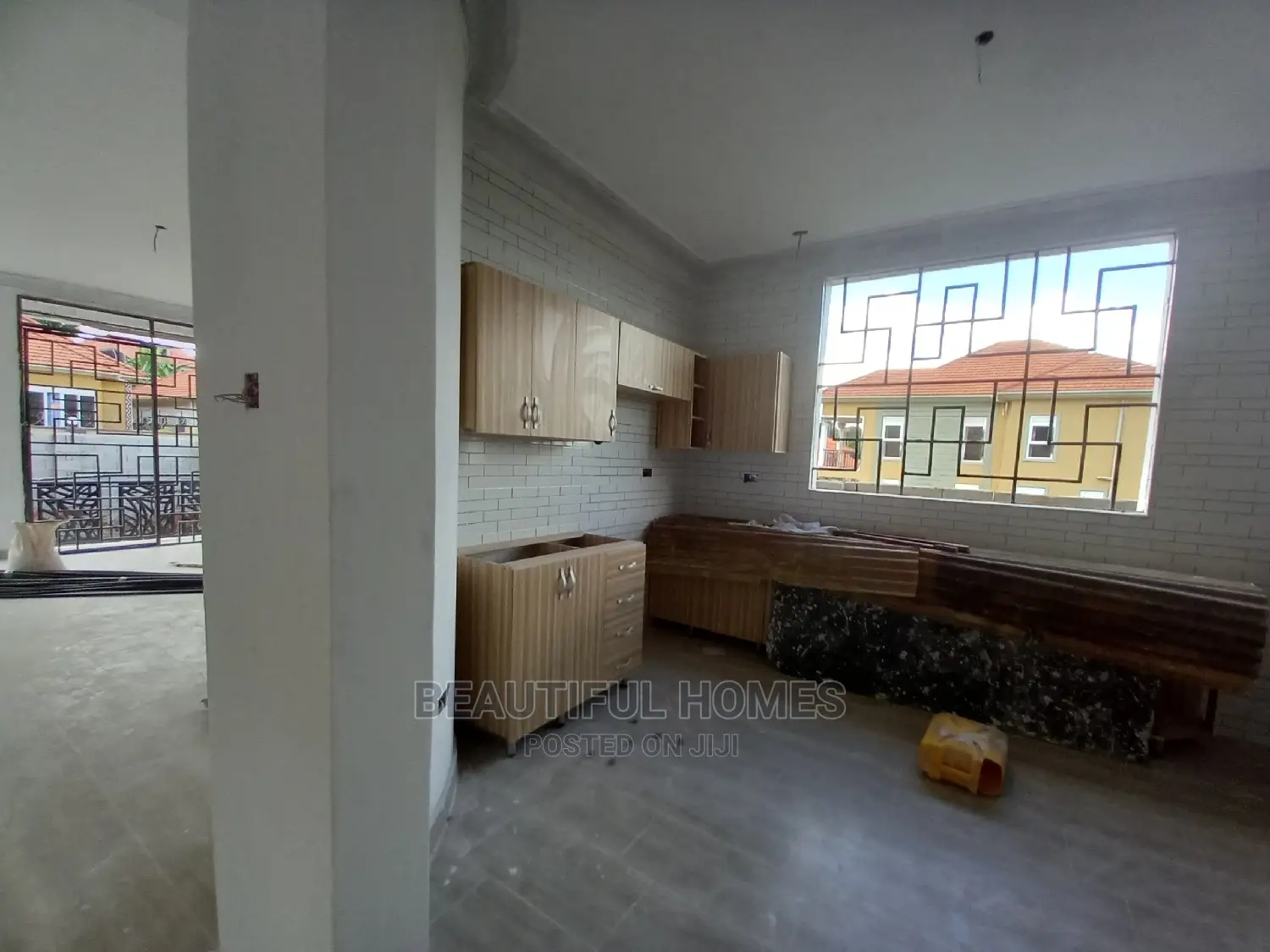 Furnished 4bdrm Maisonette in Kira Gated Estate for Sale