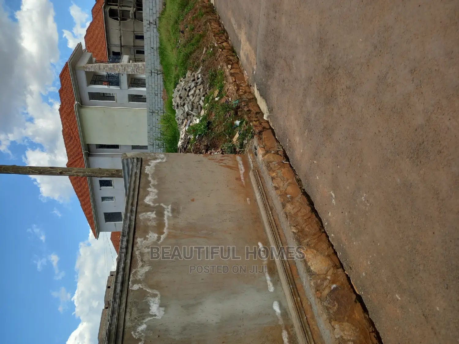 Furnished 4bdrm Maisonette in Kira Gated Estate for Sale