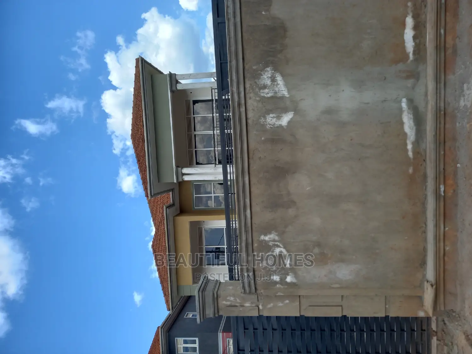 Furnished 4bdrm Mansion in Kira All Tarmack for Sale
