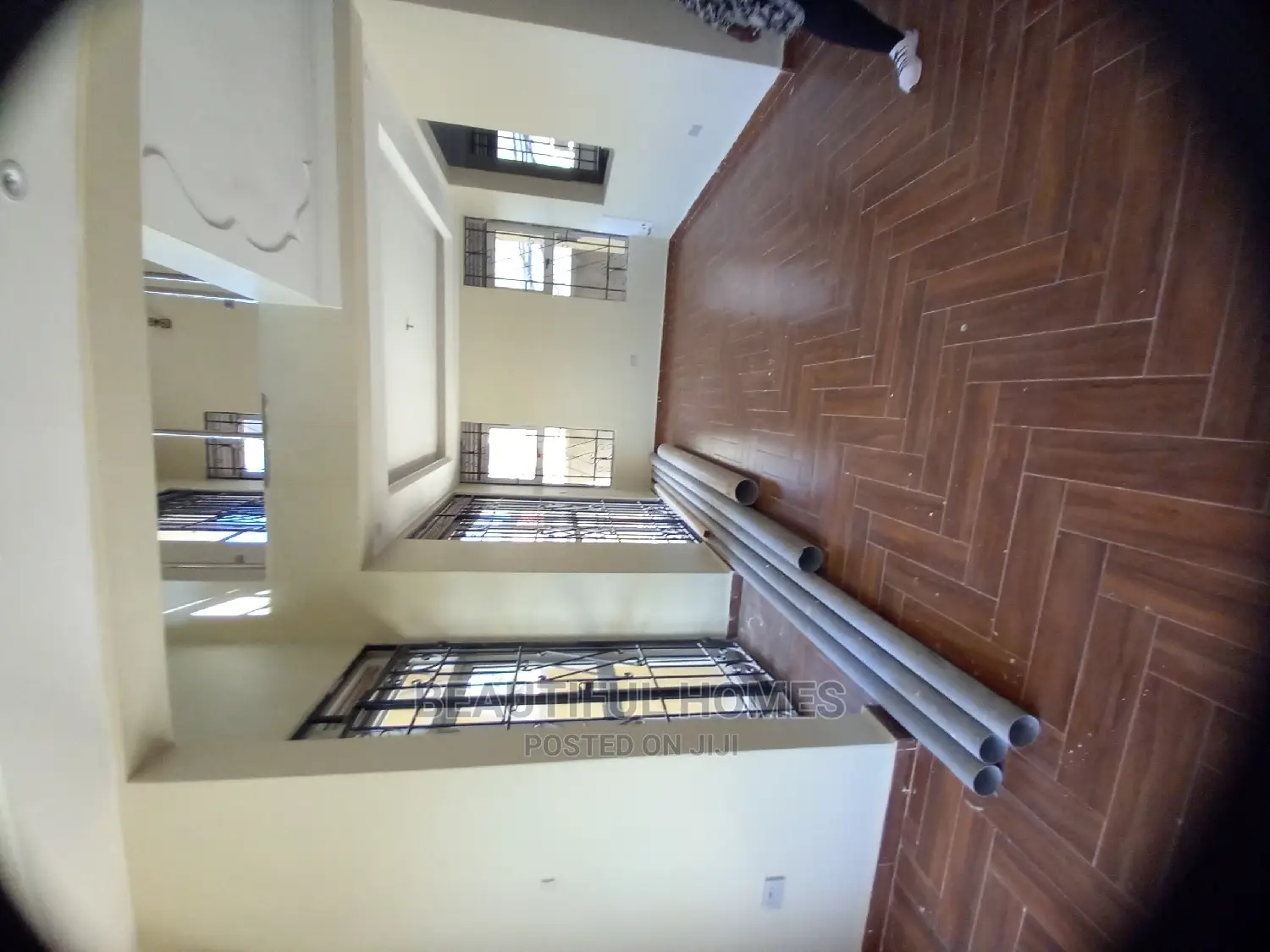 Furnished 4bdrm Mansion in Kira for Sale