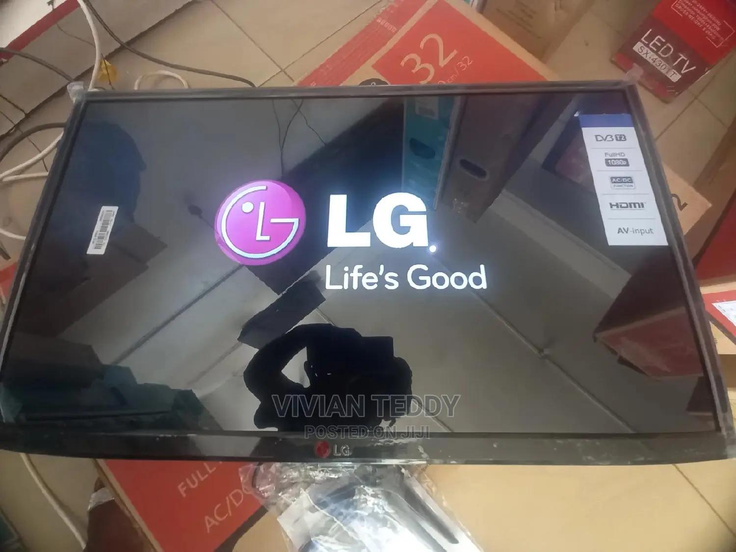 32 " Led Lg TV Flat Screen Brand New
