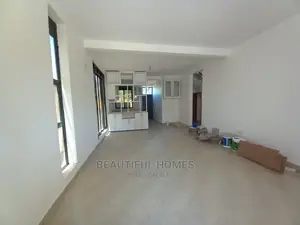 Furnished 5bdrm Duplex in Kisaasi, Central Division for Sale