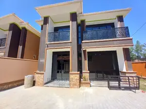 Furnished 4bdrm Maisonette in Kisaasi First Class, Central Division