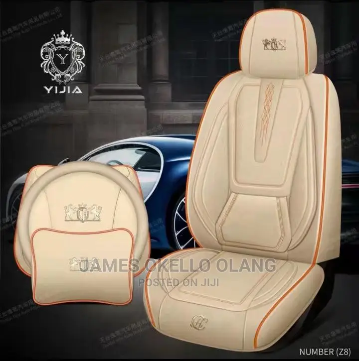 Black and White Seat Cover Fr Cars