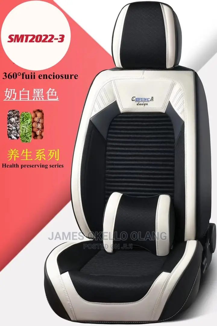 Black and White Seat Cover Fr Cars